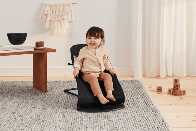 BabyBjörn Balance Soft Bouncer – Woven Black/Dark Grey
