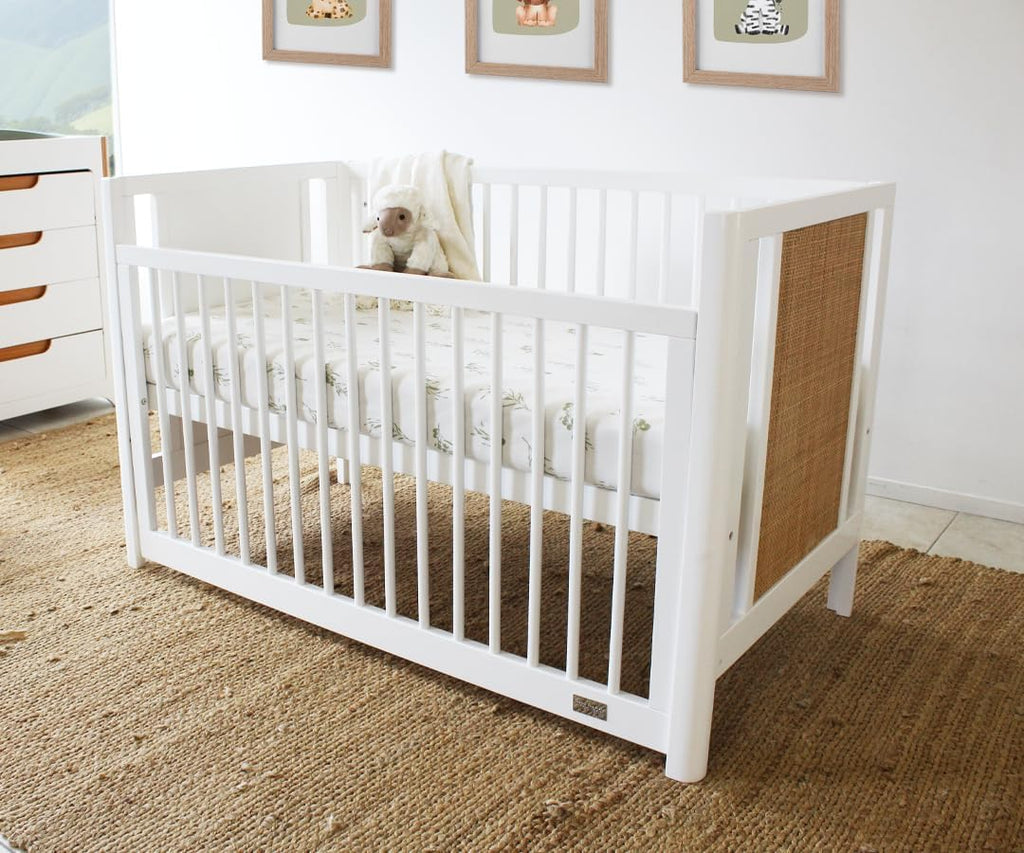 BABYHOOD Aliya Cot – Crafted from Premium New Zealand Pine- White/Natural