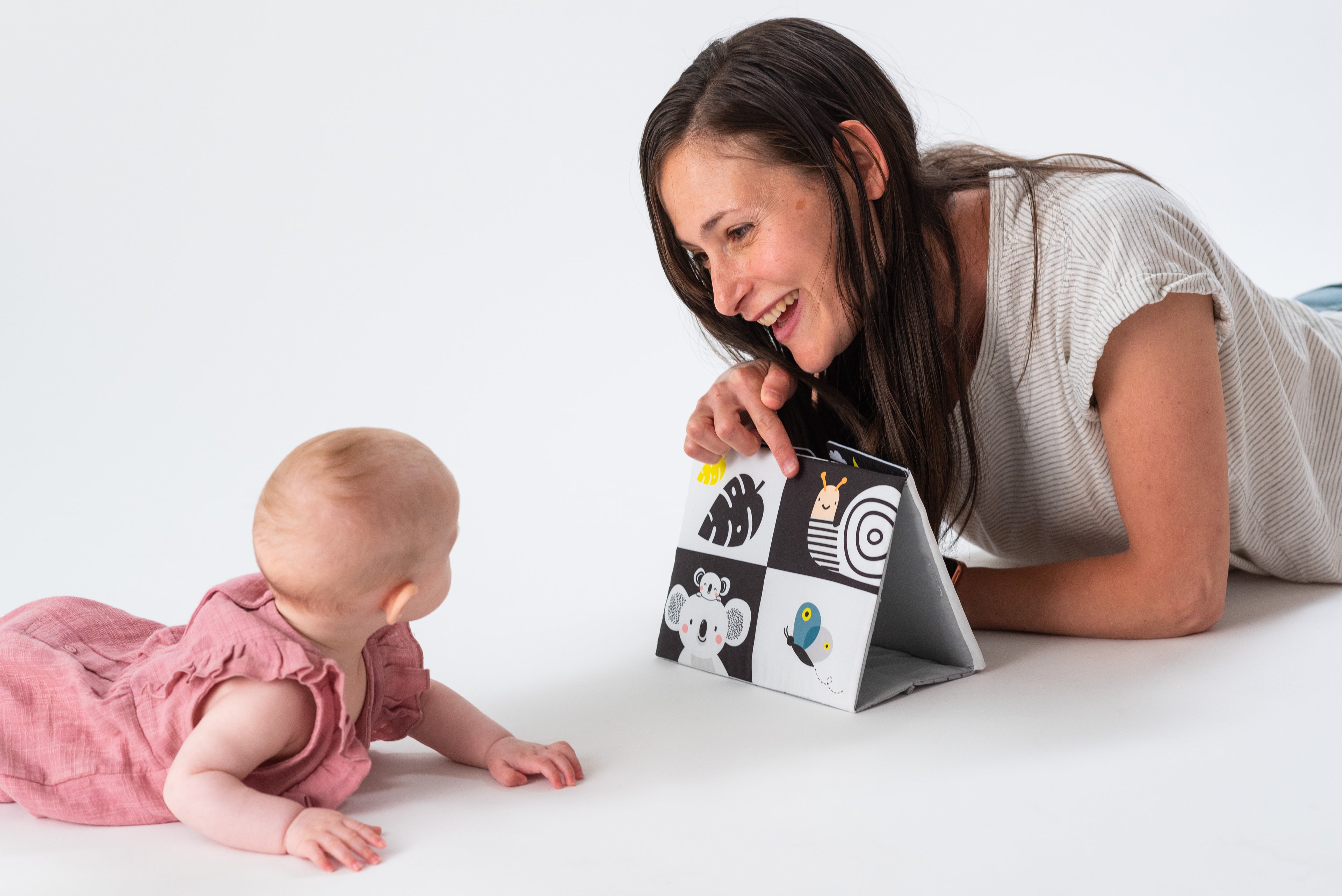 Tummy-Time Baby Mirror Book (Double-Sided High-Contrast)