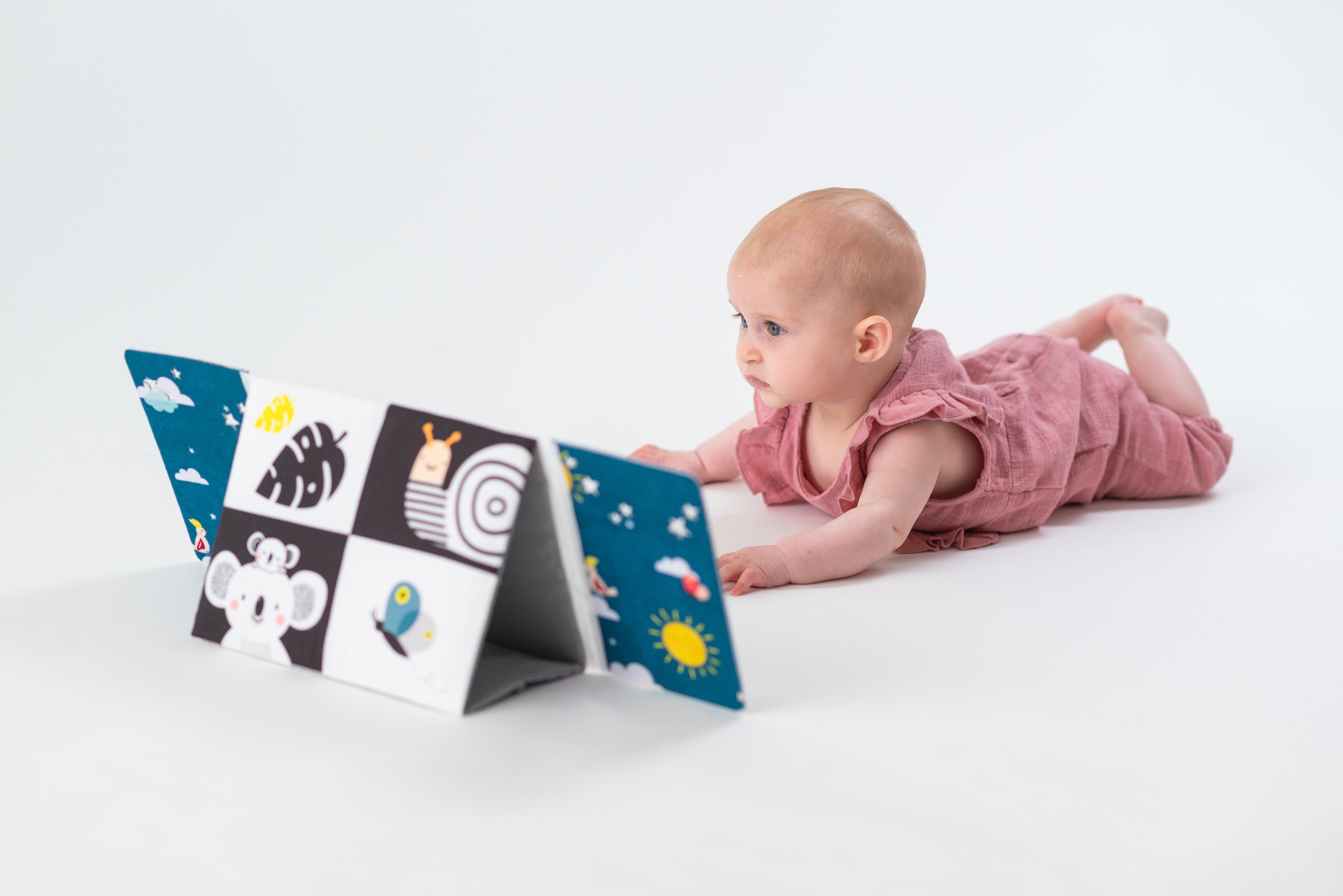 Tummy-Time Baby Mirror Book (Double-Sided High-Contrast)