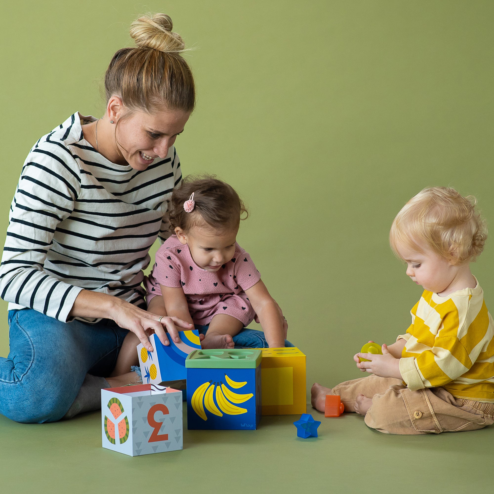 Savannah Sort & Stack 12+ Months